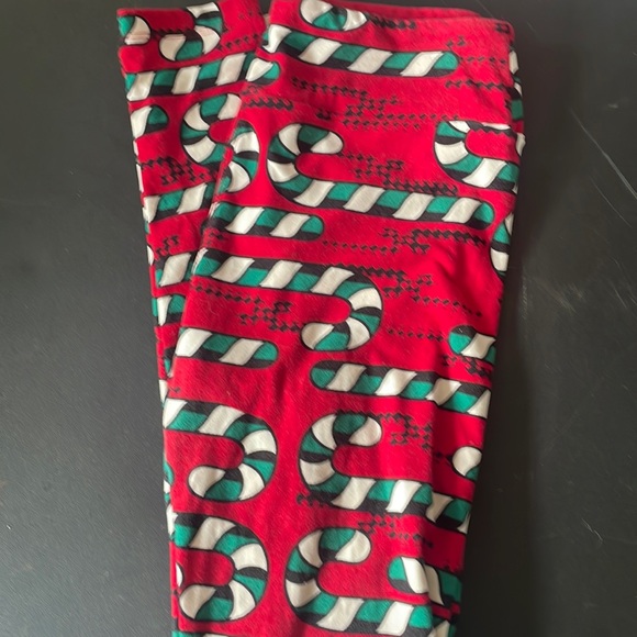 LuLaRoe one size leggings - vintage Christmas candy canes - Picture 1 of 4